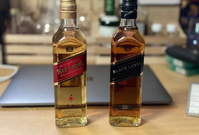ジョニ黒12&ジョニ赤&ジョニ黒、赤190ml＆ジョニ黒3、赤48ml古酒8本 ジョニーウォーカー赤・黒を飲み比べ | 榎商店 お酒情報ブログ