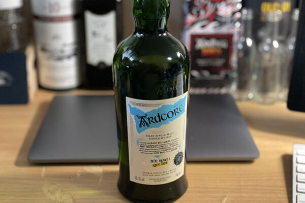 アードベッグ アードコア　レビュー