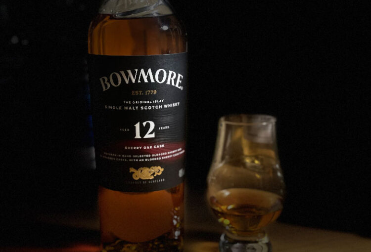 ボウモア12年 シェリーオークカスク ストレート