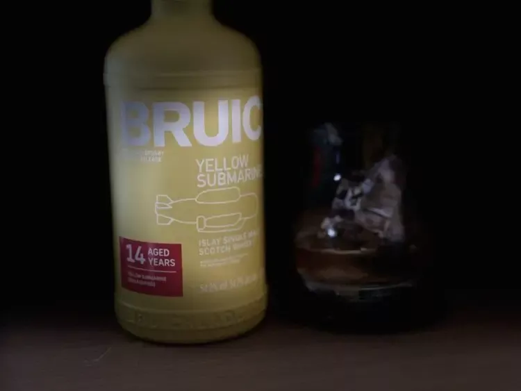 ブルックラディ14年 イエローサブマリンⅢを飲んでみた感想 | 榎商店