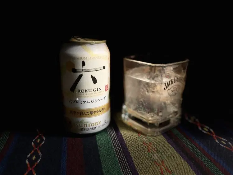 六ジンソーダ缶〈四季が育んだ華やかな香り〉 味